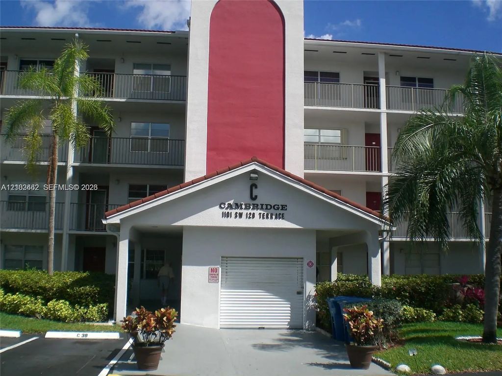 1101 Sw 128th Terrace #405c, Pembroke Pines