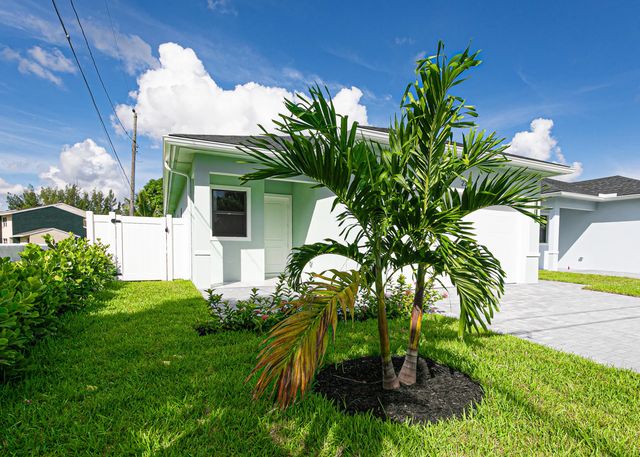 2 of 54 - 2367 E Faith Avenue, Schall Circle, FL