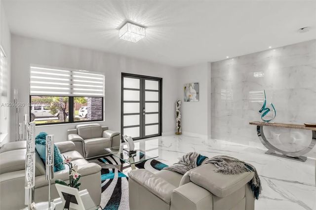 3 of 46 - 8924 Nw 161st Terrace, Miami Lakes, FL