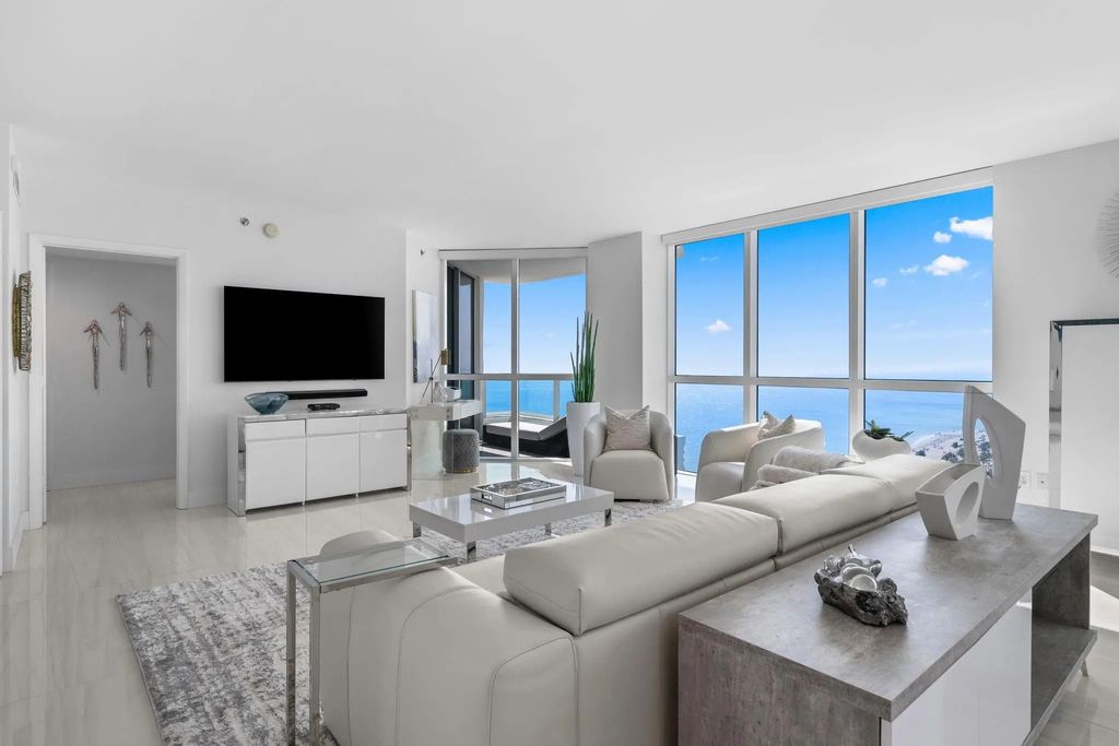 101 S Fort Lauderdale Beach Boulevard #1807, Fort Lauderdale
