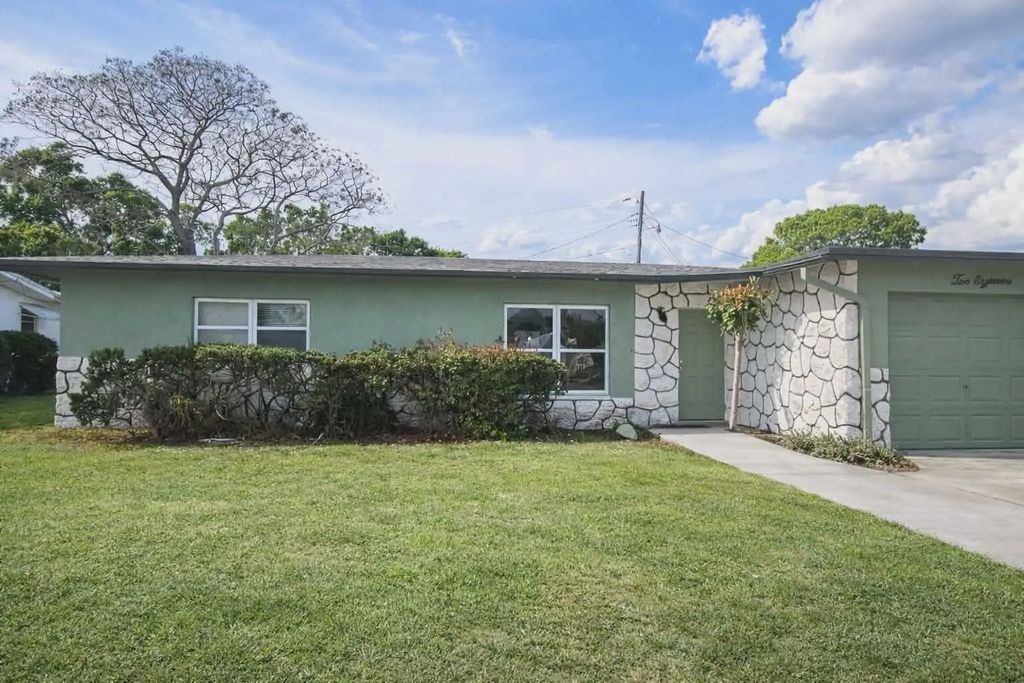 218 Olive Avenue, Port St. Lucie
