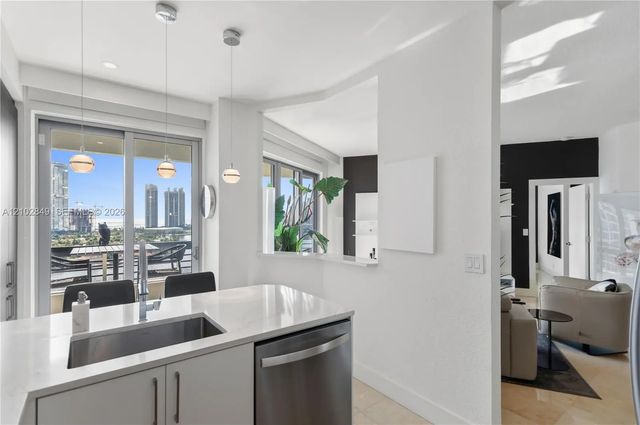4 of 36 - 3600 Mystic Pointe Drive #ph-16, Aventura, FL