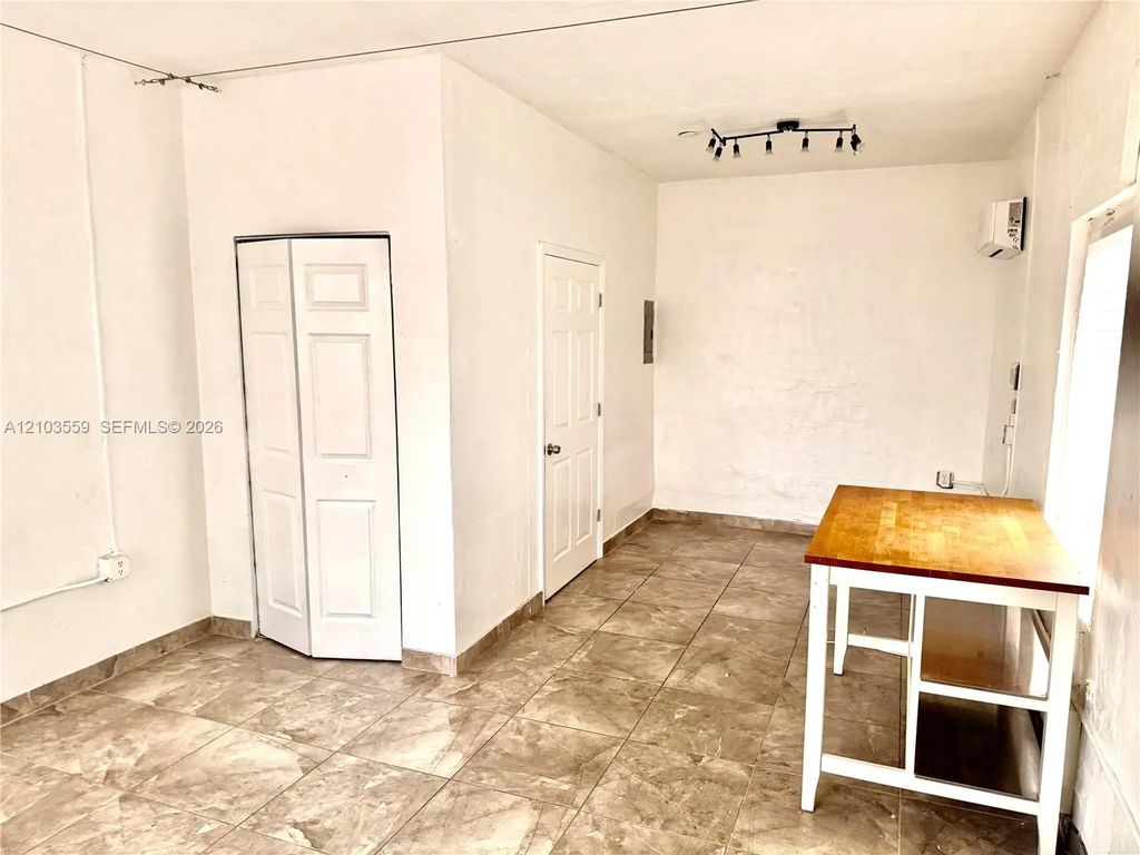 1257 Nw 29th Street, Miami