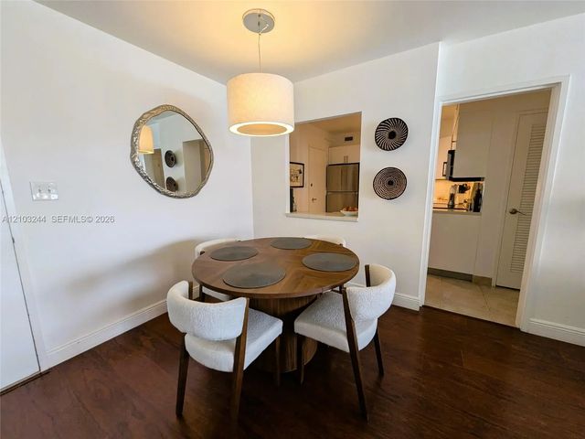 5 of 63 - 5161 Collins Avenue #711, Miami Beach, FL
