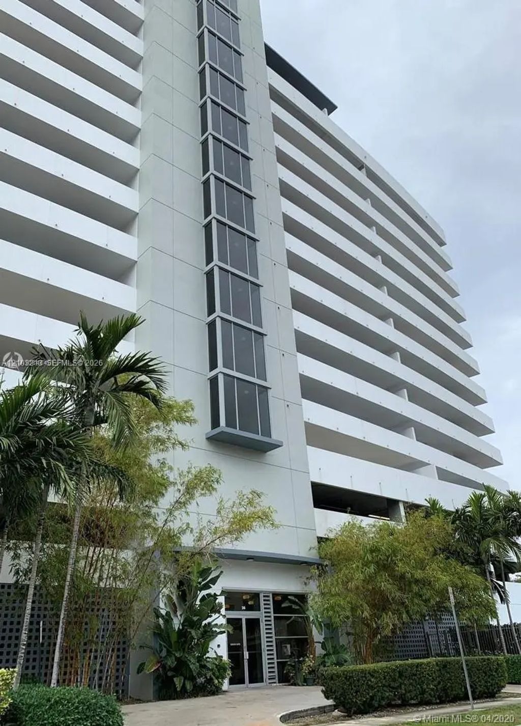 36 Nw 6th Avenue #402, Miami