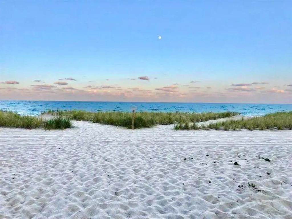 710 N Ocean Boulevard #802, Pompano Beach