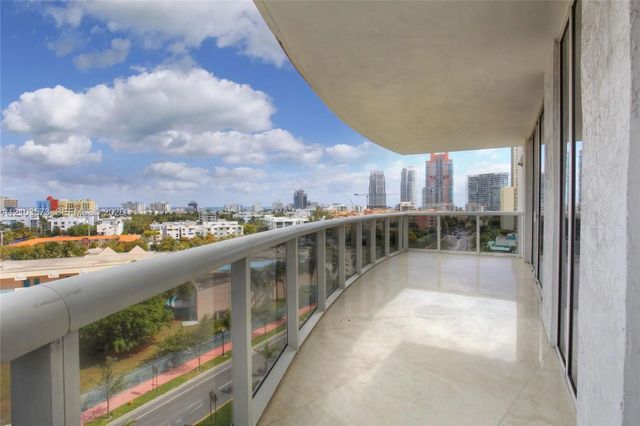3 of 35 - 400 Alton Road #811, Miami Beach, FL