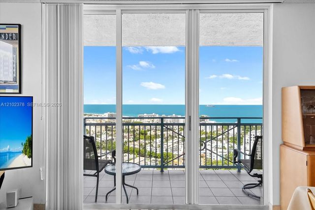 5 of 39 - 90 Alton Road #2911, Miami Beach, FL