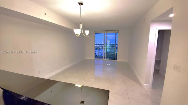 4 of 44 - 253 Ne 2nd Street #1809, Miami, FL