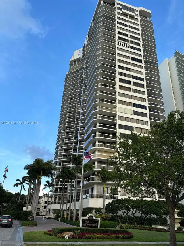 20185 E Country Club Drive #2406, Aventura