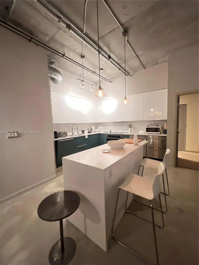 4 of 19 - 2001 Biscayne Boulevard #2415, Miami, FL