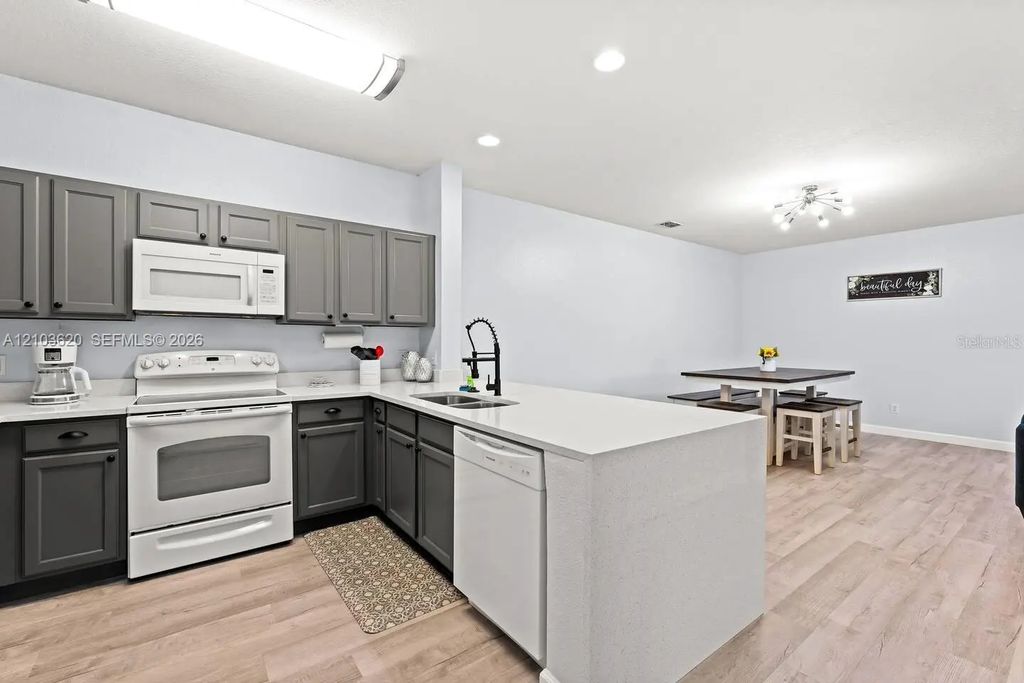 3175 Feltrim Place #305, Kissimmee