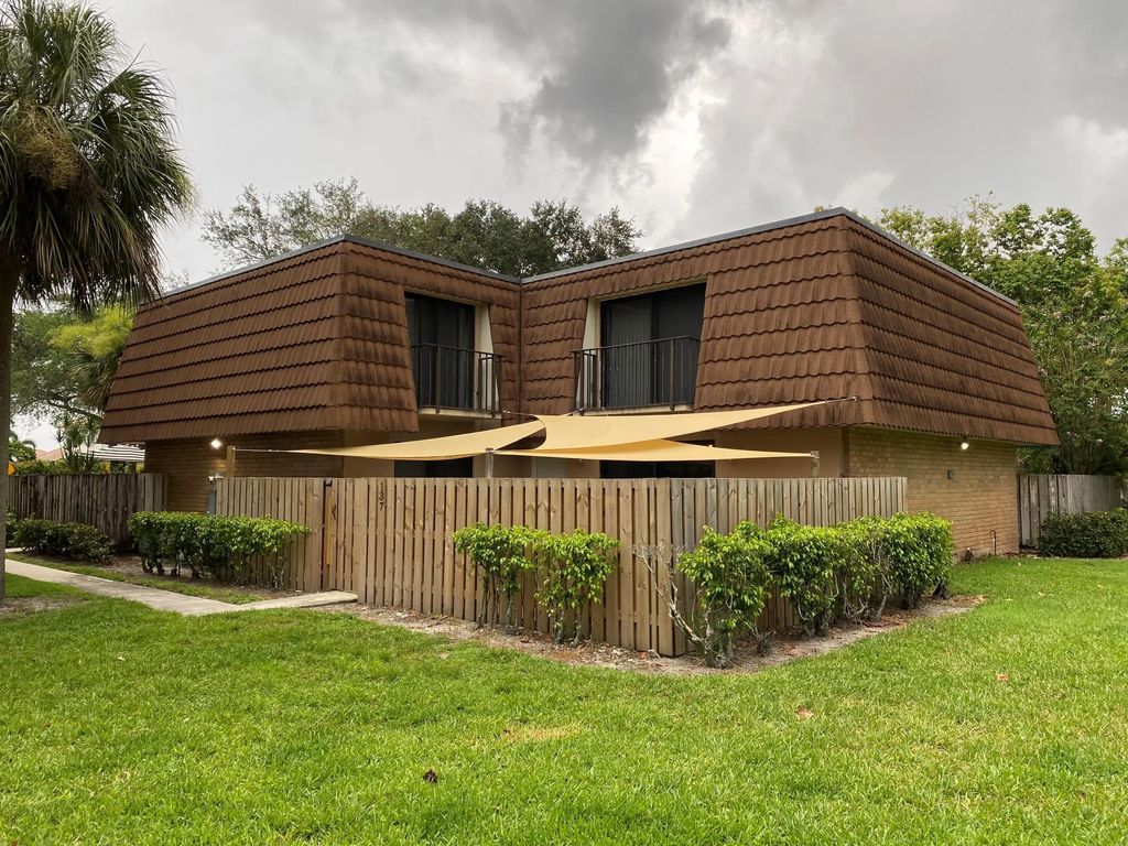 137 Heritage Way #10a, West Palm Beach
