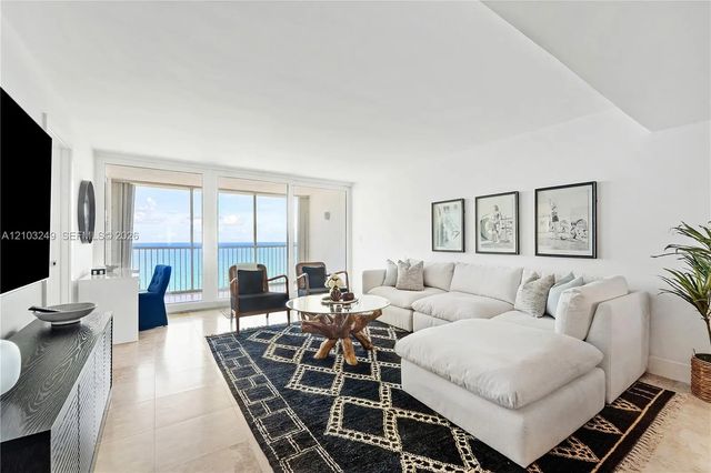 3 of 34 - 840 Ocean Drive #1105, Juno Beach, FL