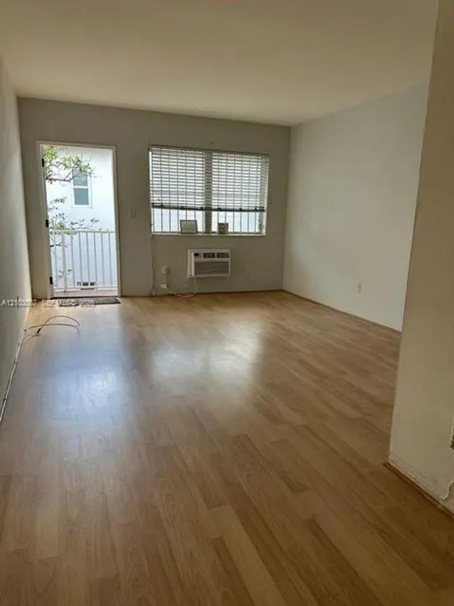 4 of 11 - 7720 Harding Avenue #12, Miami Beach, FL