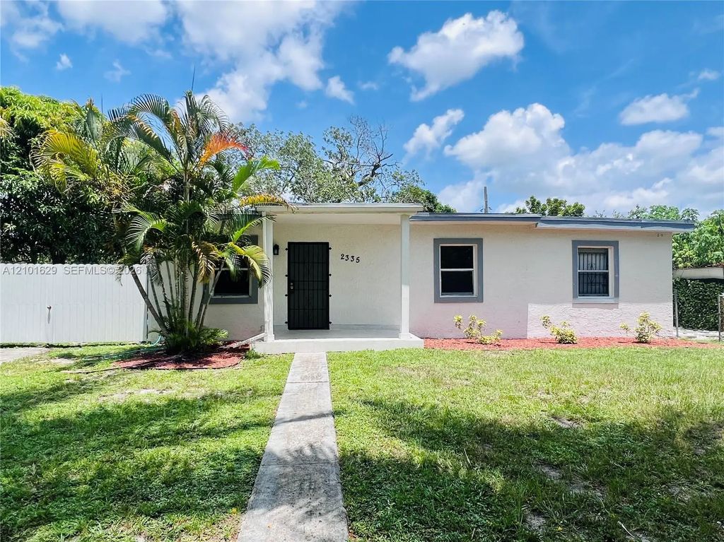 2335 W Bunche Park Drive, Miami Gardens