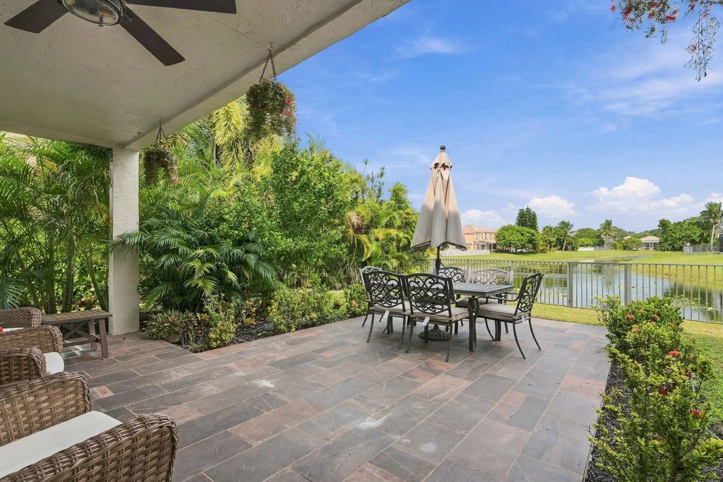 2755 Misty Oaks Circle, Royal Palm Beach