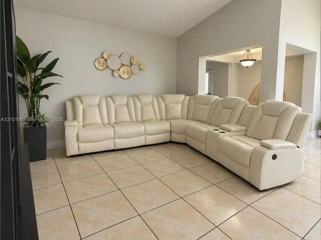 3 of 14 - 12231 Sw 195th Terrace, Miami, FL