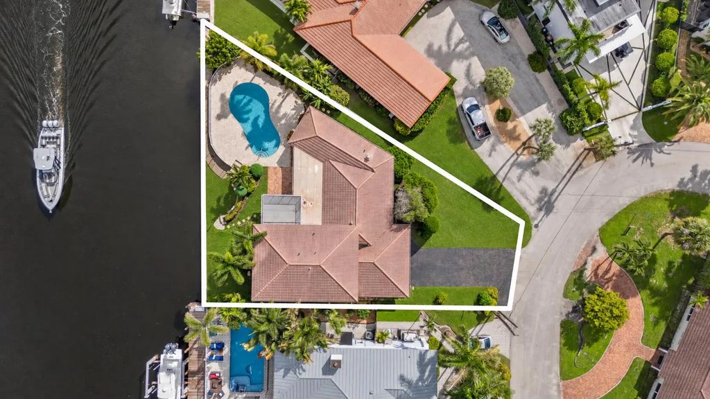 2651 Ne 43rd Street, Lighthouse Point