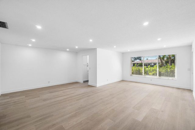 5 of 29 - 165 South Boulevard #b, Boynton Beach, FL
