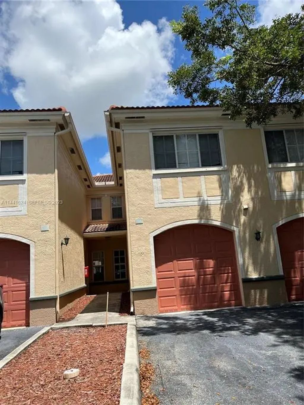 2492 Centergate Drive #107, Miramar