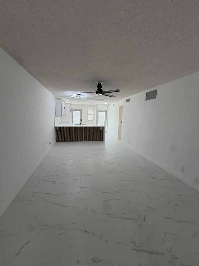 4 of 8 - 2161 Ne 1st Court #105, Boynton Beach, FL