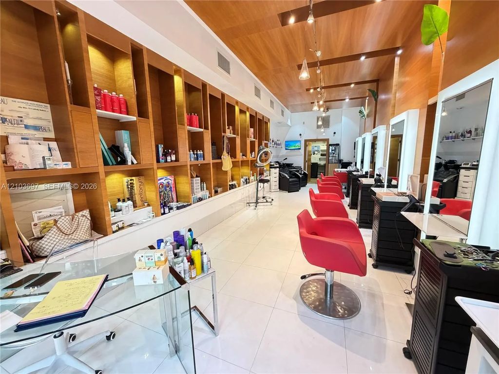 2400 E Las Olas Boulevard, Fort Lauderdale