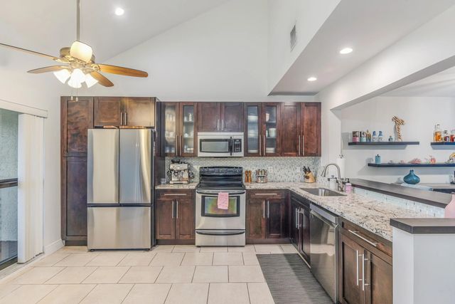 4 of 27 - 9360 Ketay Circle, Boca Raton, FL