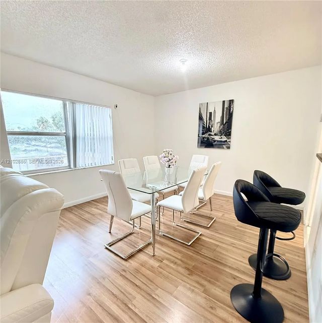 2 of 11 - 17901 Nw 68th Avenue #r209, Hialeah, FL