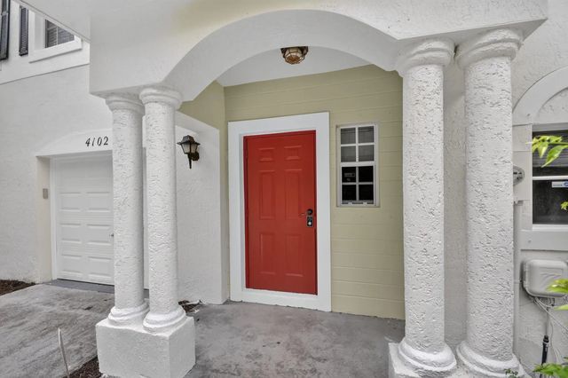 4 of 41 - 4102 Emerald  Vista #4102, Lake Worth, FL
