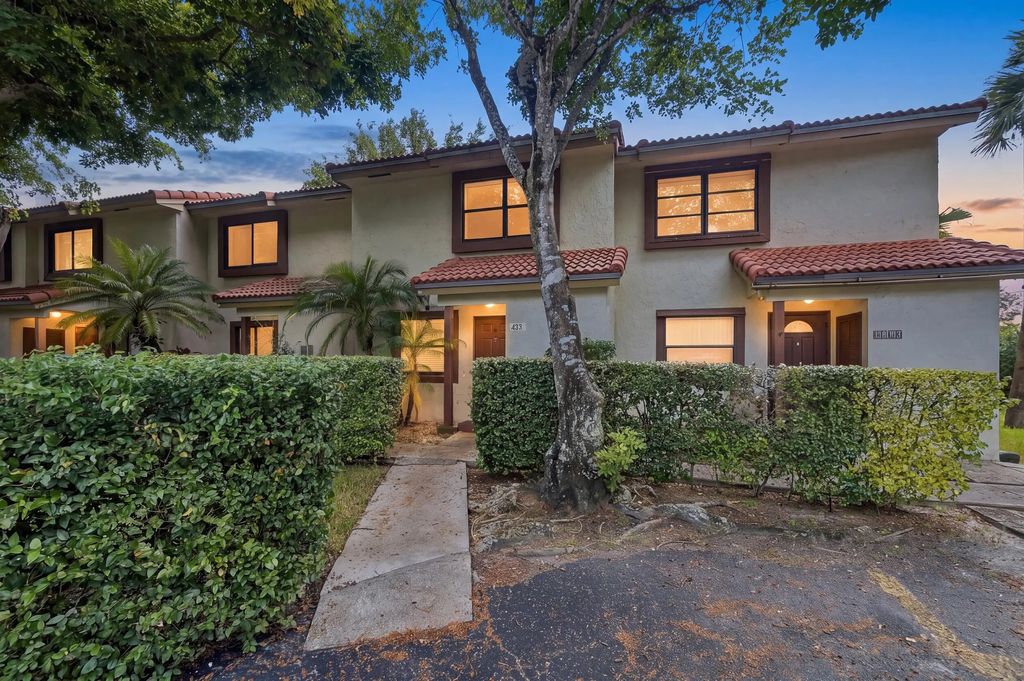 4153 Coral Springs Drive, Coral Springs