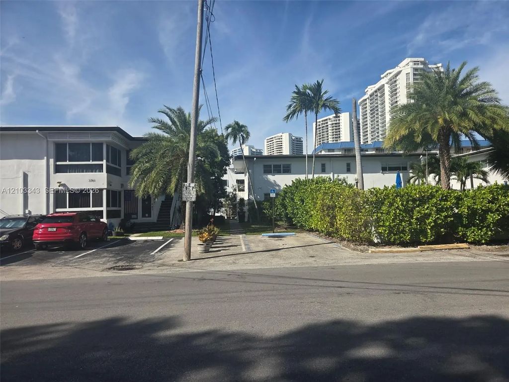 3721 Ne 170th Street #1, North Miami Beach