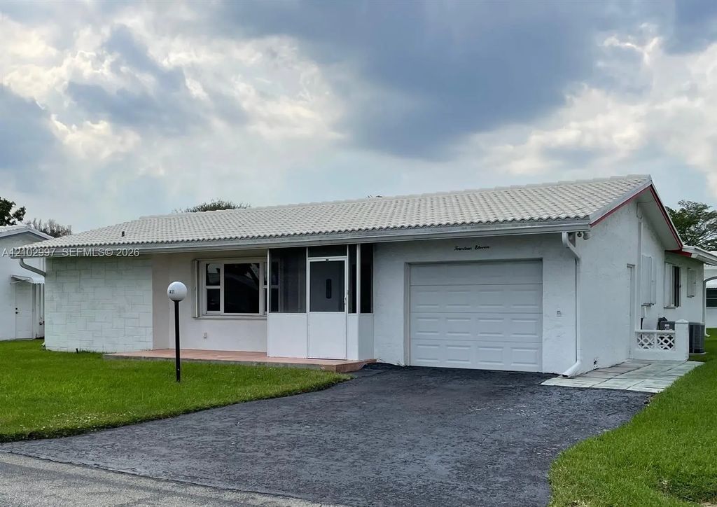 1411 Nw 85th Way, Plantation