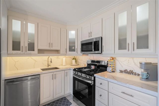 3 of 39 - 4511 Sw 129th Avenue, Miami, FL