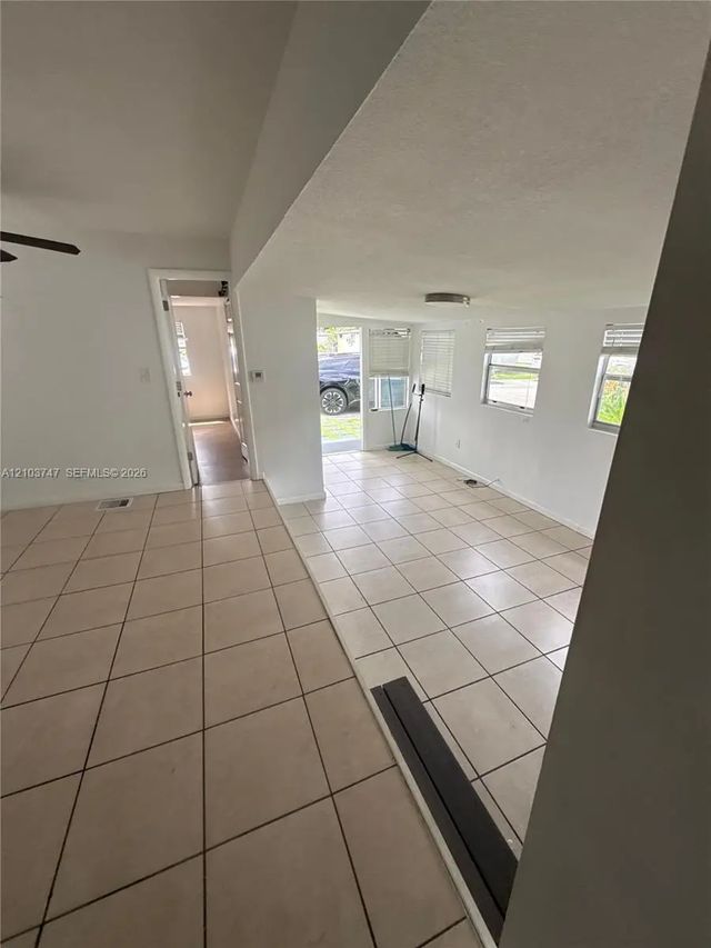 2 of 9 - 4615 Sw 46 Lane, Davie, FL