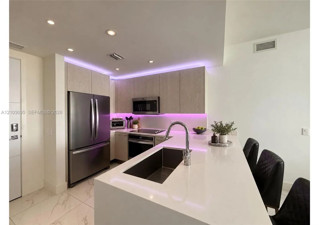 2000 Metropica Way #2411, Sunrise