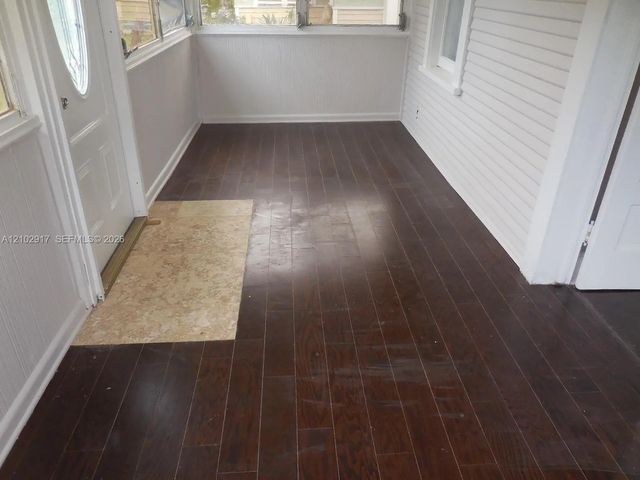 2 of 4 - 111 S B Street, Lake Worth, FL