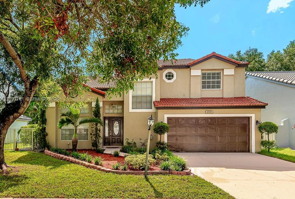 2715 Bogota Avenue, Cooper City