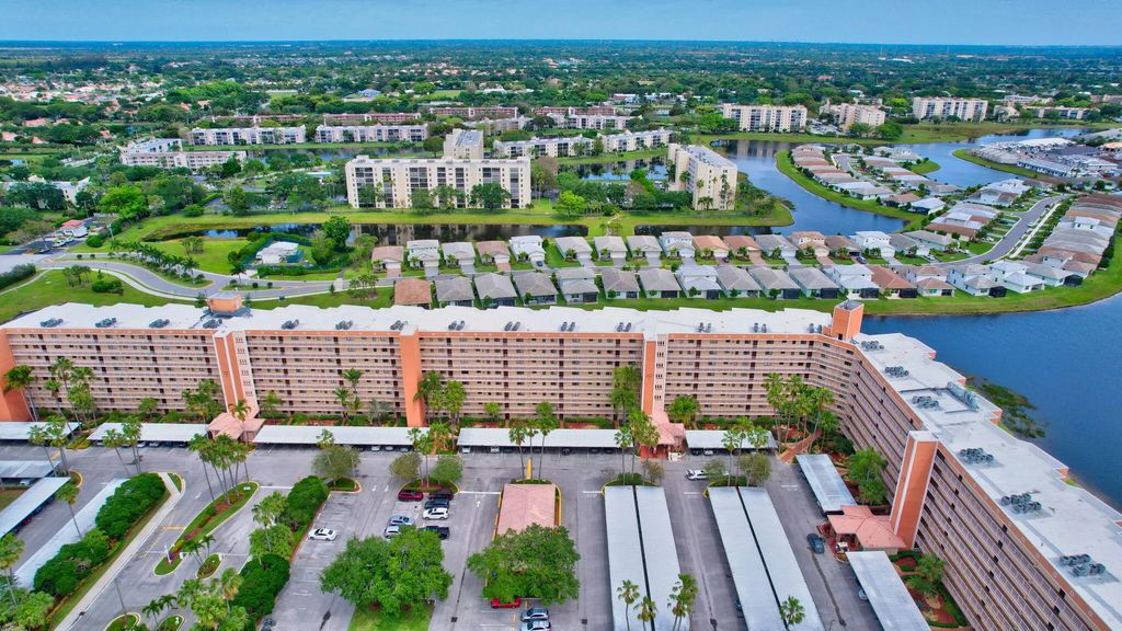7370 S Oriole Boulevard #802, Delray Beach