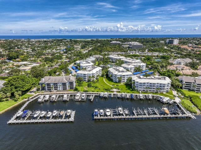 441 Bay Colony Drive N, Juno Beach