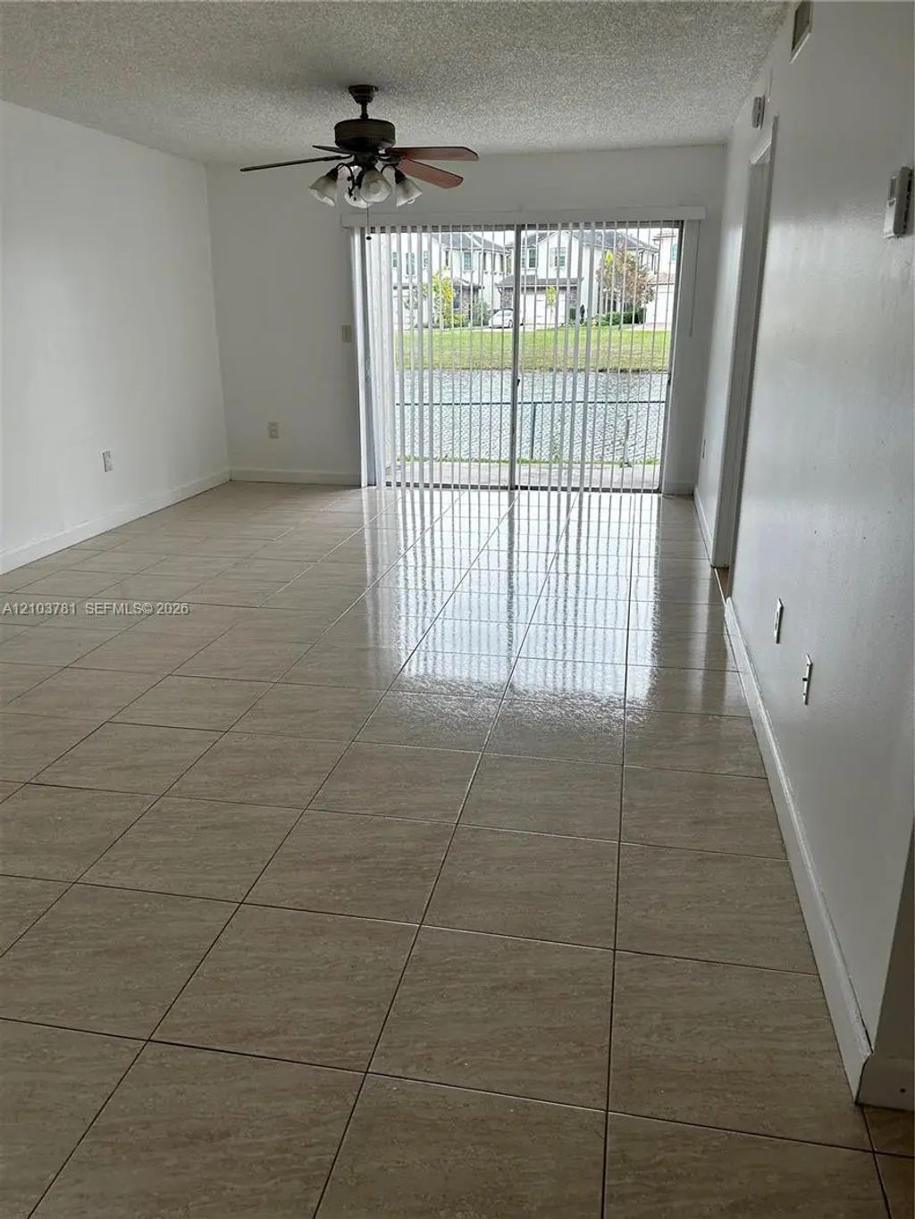 411 Sw 113th Way #411, Pembroke Pines