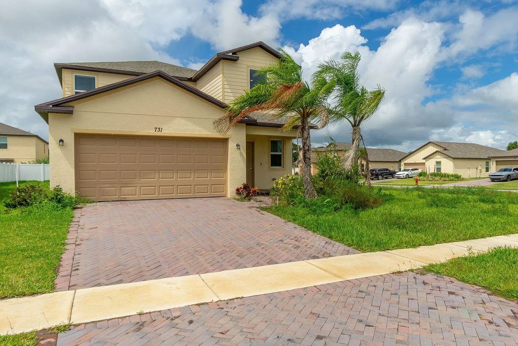 731 Carlyle Way, Fort Pierce