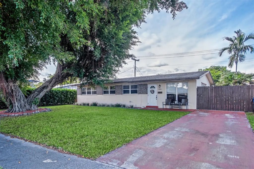 6641 Fillmore Street, Hollywood