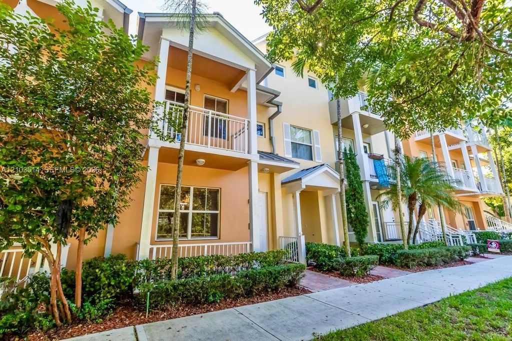 300 Sw 14th Avenue #300, Fort Lauderdale