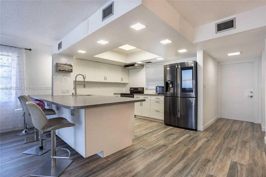 3951 Ne 19th Road #1702, Pompano Beach