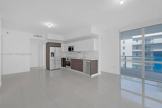 5 of 47 - 1010 Sw 2nd Avenue #1003, Miami, FL
