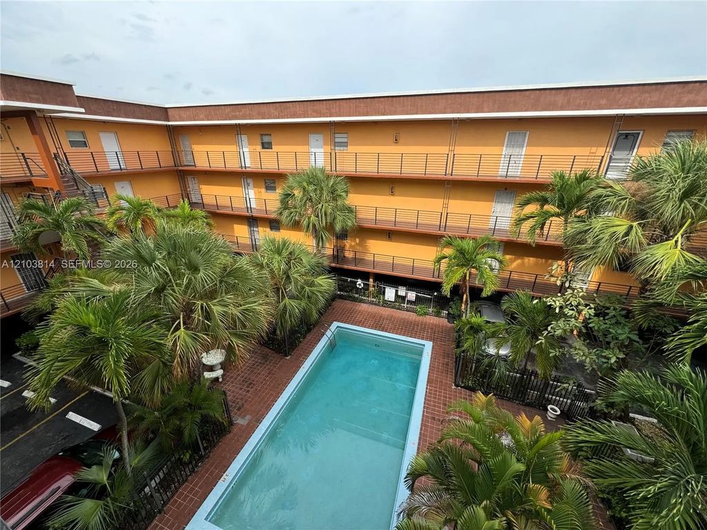 365 Ne 125th Street #401, North Miami