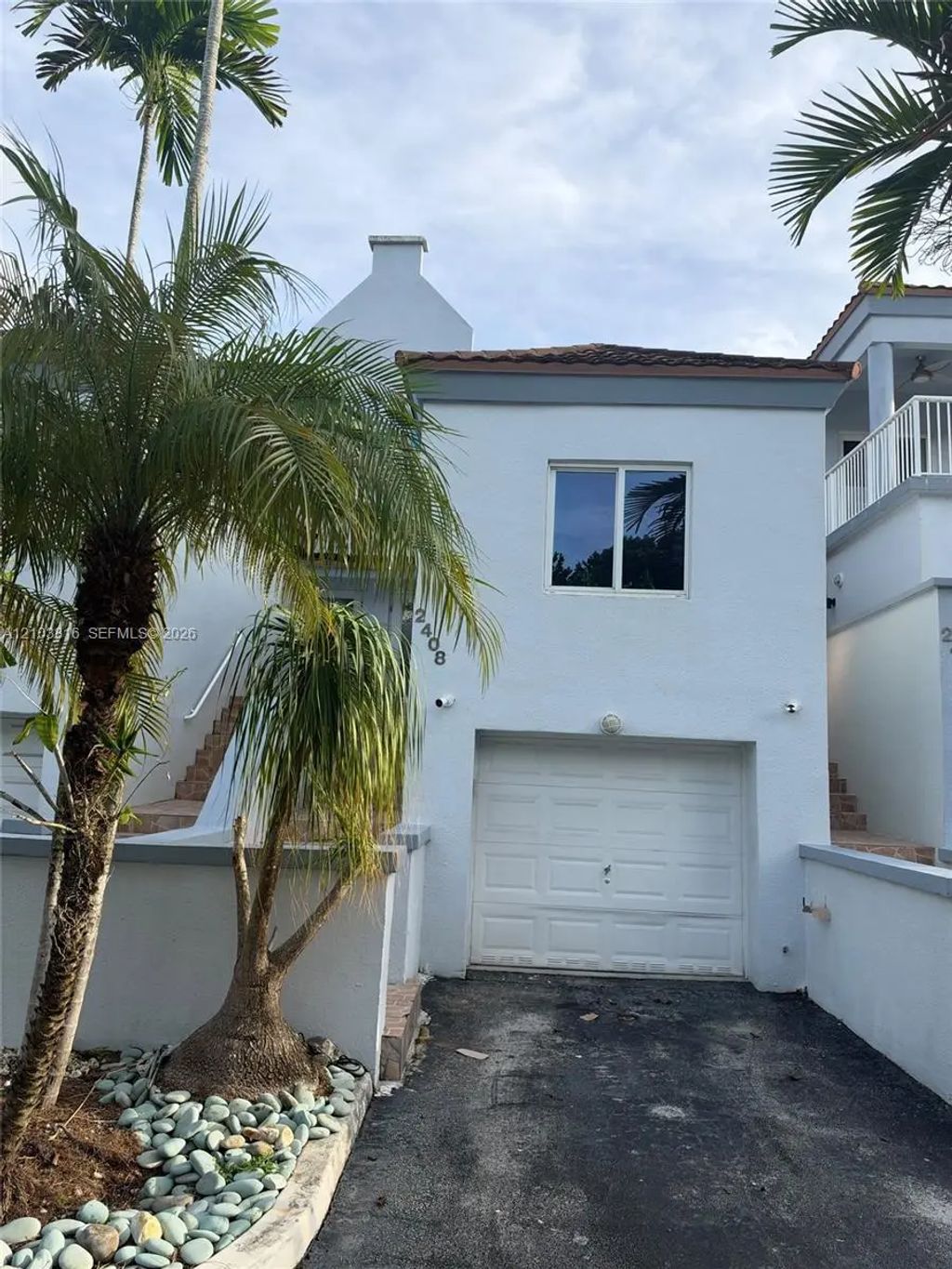 2408 Ne 135th Street #2408, North Miami