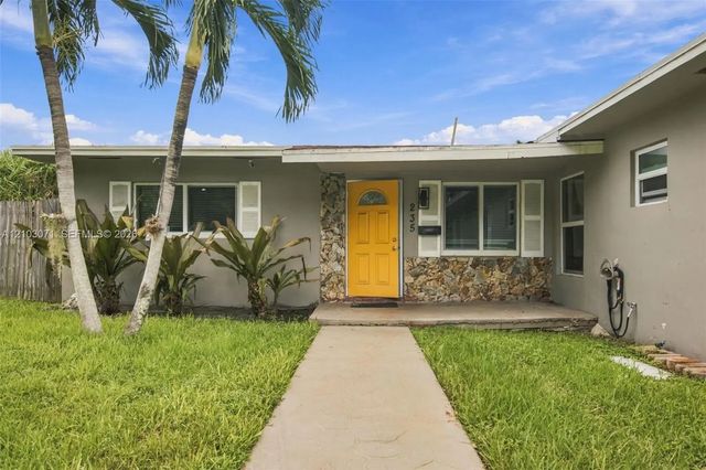 3 of 32 - 235 Ne 118th Street, Miami, FL