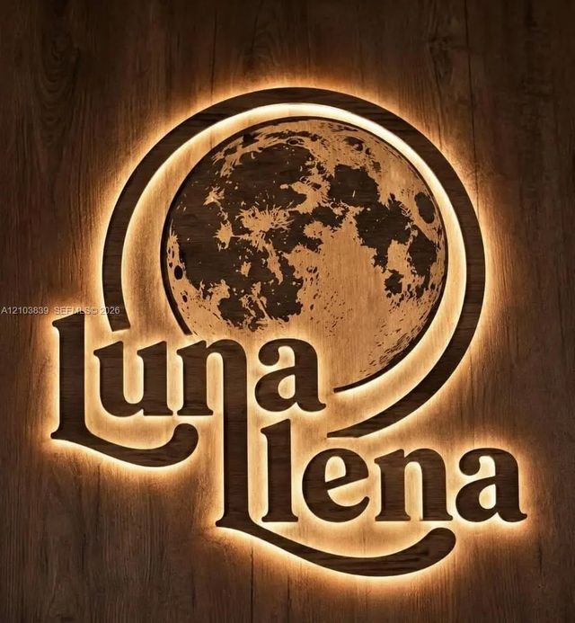 2 of 8 - 1 Luna Llena A3, , 